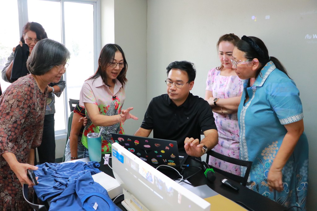 คณะสถาปัตย์ฯ ม.นเรศวร จัดอบรมเชิงปฏิบัติการ “Crafting Perfection : พัฒนามิติความงามและรายละเอียดในงานพิมพ์ด้วยแสง