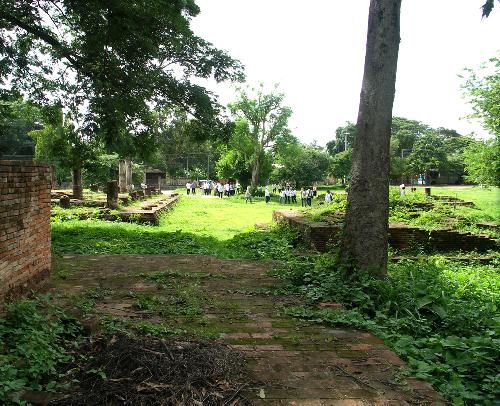 ทัศนศึกษาวัดและโบราณสถาน