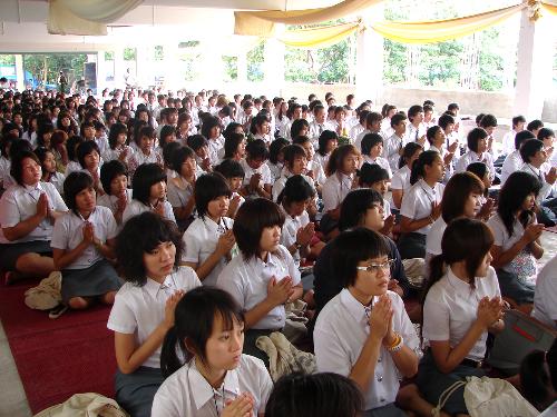 ไหว้ครูและครอบครู