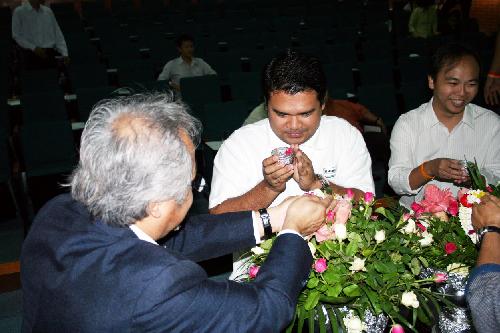 พิธีรดน้ำดำหัวเนื่องในวันสงกรานต์ 2551