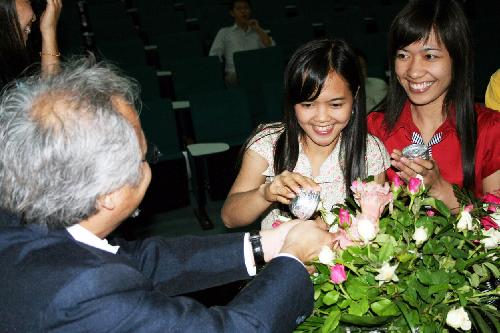 พิธีรดน้ำดำหัวเนื่องในวันสงกรานต์ 2551