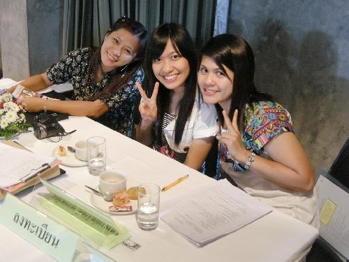 ดูงานการใช้สื่ออิเลคทรอนิค และTQF