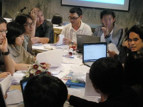ดูงานการใช้สื่ออิเลคทรอนิค และTQF