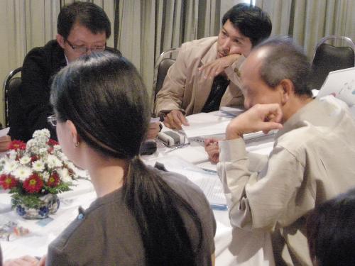 ดูงานการใช้สื่ออิเลคทรอนิค และTQF