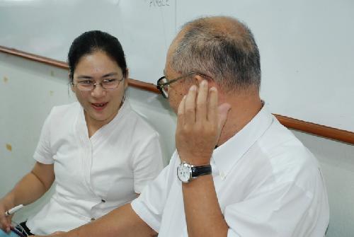 การนำเสนอผลงานวิทยานิพนธ์ ของนิสิตชั้นปีที่ 5 ปีการศึกษา 2552