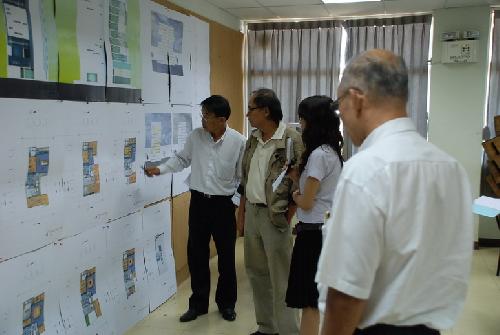 การนำเสนอผลงานวิทยานิพนธ์ ของนิสิตชั้นปีที่ 5 ปีการศึกษา 2552