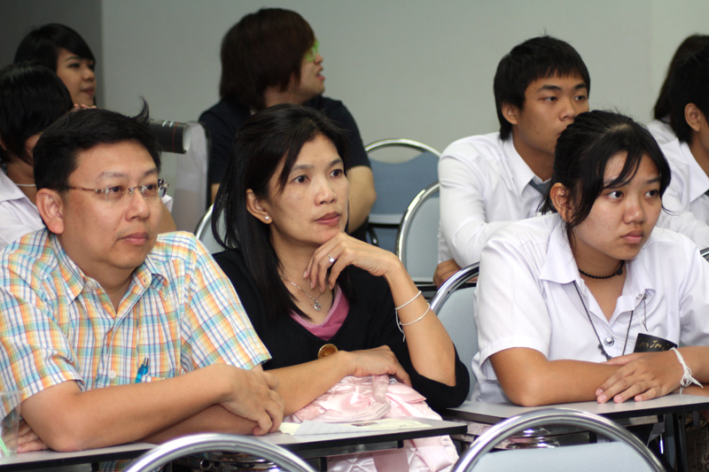 โครงการปฐมนิเทศนิสิตใหม่และพบผู้ปกครอง