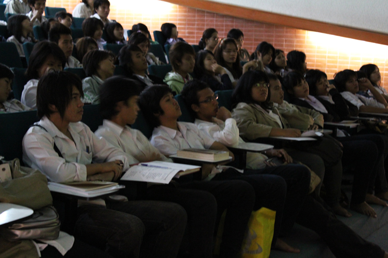 Ecologically-based districts and Neighborhoods of Northern Europe โดย Professor Dr.Jeff Loux