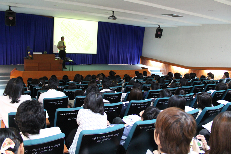 Ecologically-based districts and Neighborhoods of Northern Europe โดย Professor Dr.Jeff Loux
