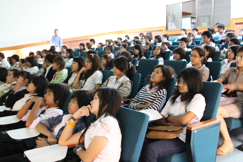 Ecologically-based districts and Neighborhoods of Northern Europe โดย Professor Dr.Jeff Loux