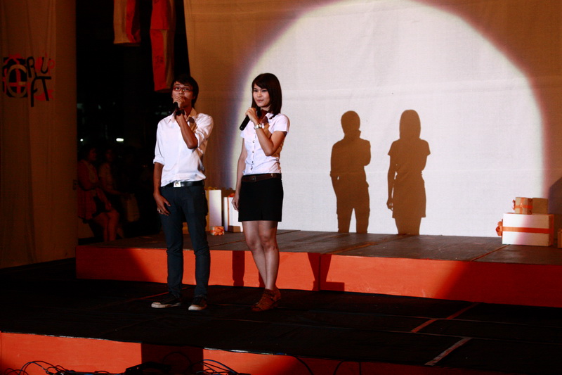 เทศกาลของขวัญและดนตรี (Group Gift)