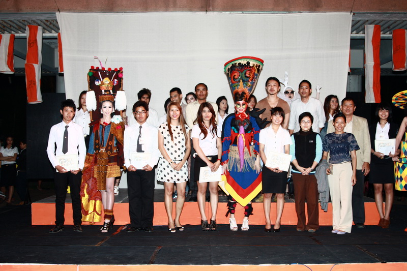 เทศกาลของขวัญและดนตรี (Group Gift)