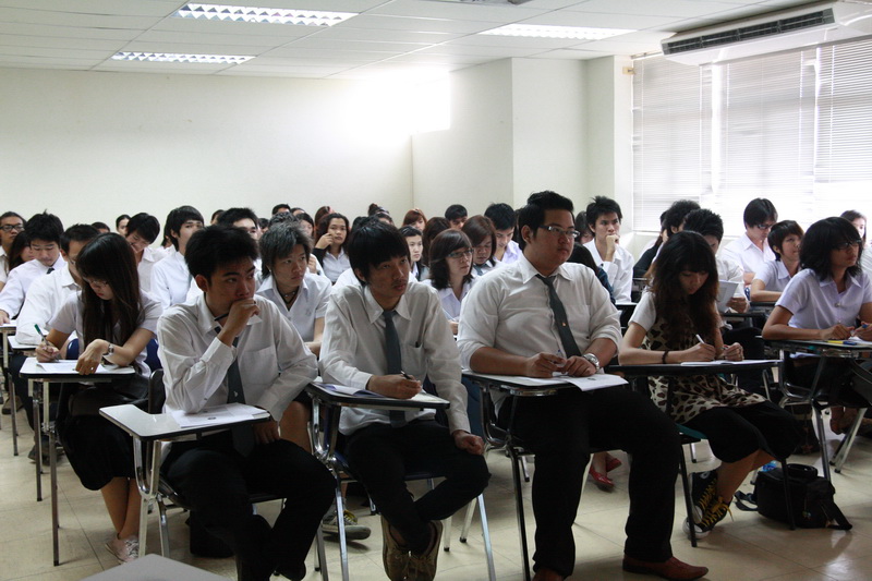 ปัจฉิมนิเทศภาควิชาสถาปัตยกรรม ประจำปีการศึกษา 2553