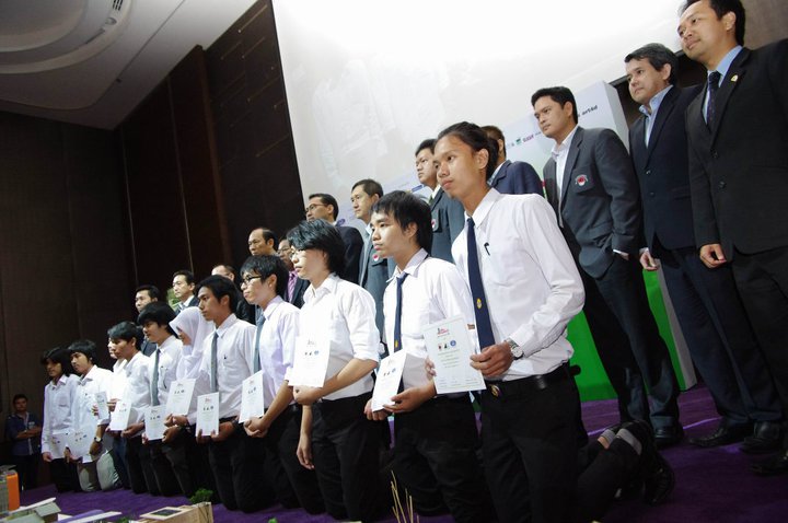 นิสิตคว้ารางวัล House and Condo Creative Awards 2011