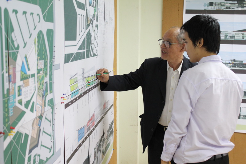 นำเสนอผลงานวิทยานิพนธ์