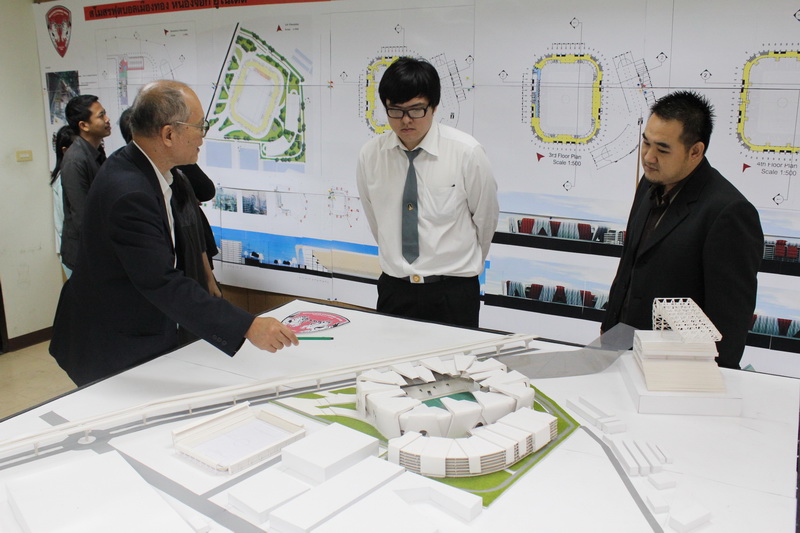 นำเสนอผลงานวิทยานิพนธ์