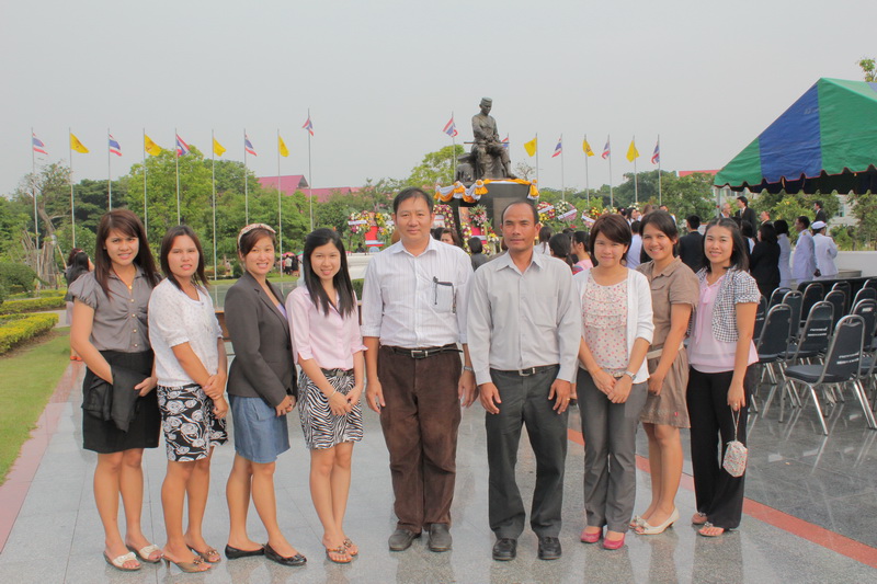 พิธีถวายพวงมาลา เนื่องในวันคล้ายวันสวรรคต สมเด็จพระนเรศวรมหาราช
