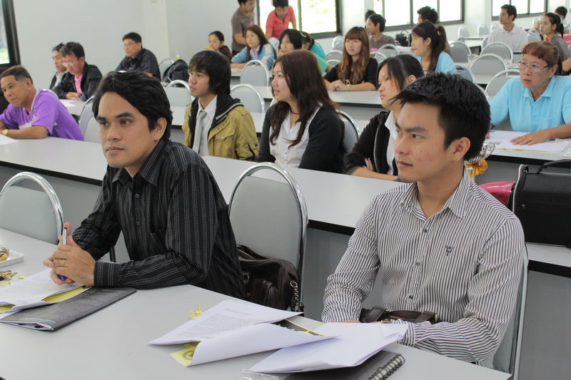 ร่วมแถลงข่าวมหาวิทยาลัย ประจำเดือนพฤษภาคม 2554
