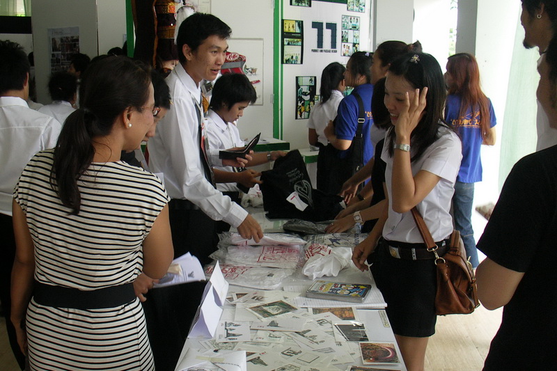 Open House 2011...ผลิดอก ออกผล