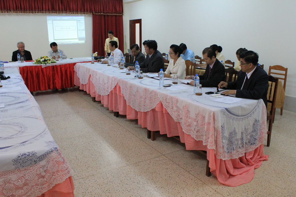 คณะฯ ลงนามความร่วมมือทางวิชาการกับมหวิทยาลัยแห่งชาติลาว