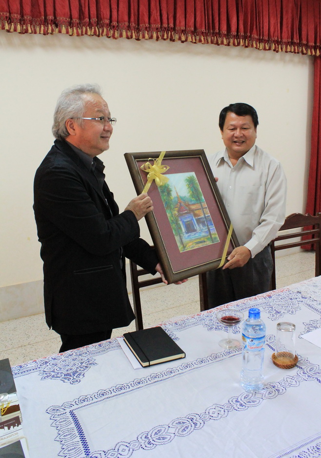คณะฯ ลงนามความร่วมมือทางวิชาการกับมหวิทยาลัยแห่งชาติลาว