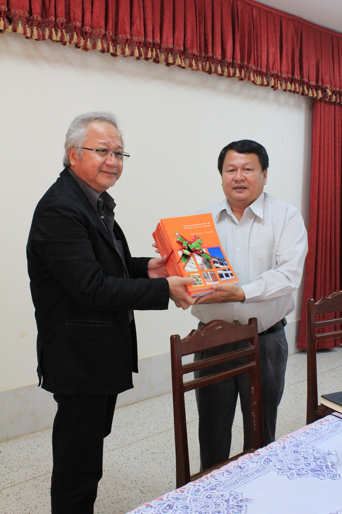 คณะฯ ลงนามความร่วมมือทางวิชาการกับมหวิทยาลัยแห่งชาติลาว