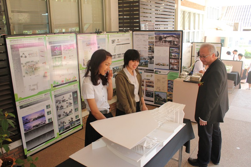 เข้าร่วมกิจกรรมโครงการ Open house 2011/2012  คณะสถาปัตยกรรมศาสตร์  มหาวิทยาลัยขอนแก่น