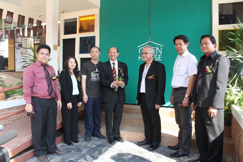 เข้าร่วมกิจกรรมโครงการ Open house 2011/2012  คณะสถาปัตยกรรมศาสตร์  มหาวิทยาลัยขอนแก่น