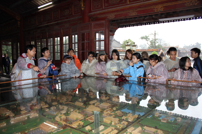 โครงการทัศนศึกษา ณ แขวงสะหวันนะเขต สปป.ลาว และเมืองเว้ ดานัง ฮอยอัน สาธารณรัฐสังคมนิยมเวียดนาม