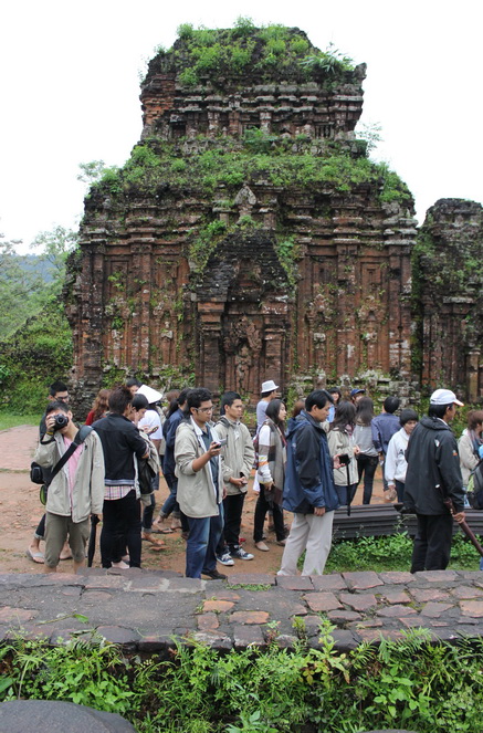 โครงการทัศนศึกษา ณ แขวงสะหวันนะเขต สปป.ลาว และเมืองเว้ ดานัง ฮอยอัน สาธารณรัฐสังคมนิยมเวียดนาม