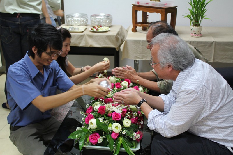 รดน้ำดำหัว ผู้บริหารและคณาจารย์ คณะสถาปัตยกรรมศาสตร์