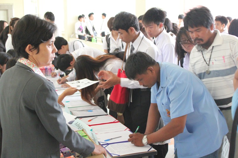 โครงการปฐมนิเทศนิสิตใหม่และพบผู้ปกครอง ประจำปีการศึกษา 2555