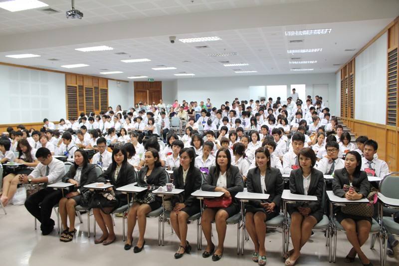 โครงการปฐมนิเทศนิสิตใหม่และพบผู้ปกครอง ประจำปีการศึกษา 2555
