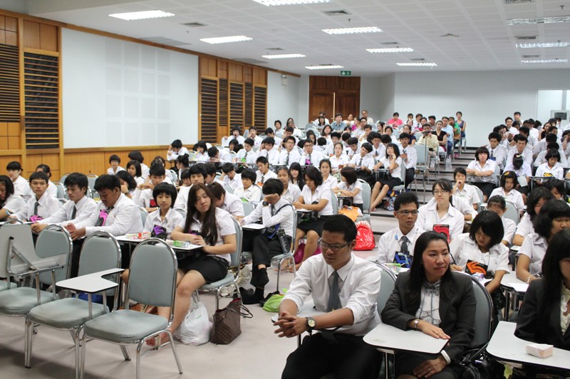 โครงการปฐมนิเทศนิสิตใหม่และพบผู้ปกครอง ประจำปีการศึกษา 2555
