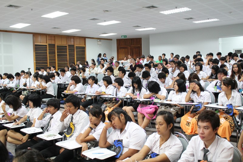 โครงการปฐมนิเทศนิสิตใหม่และพบผู้ปกครอง ประจำปีการศึกษา 2555