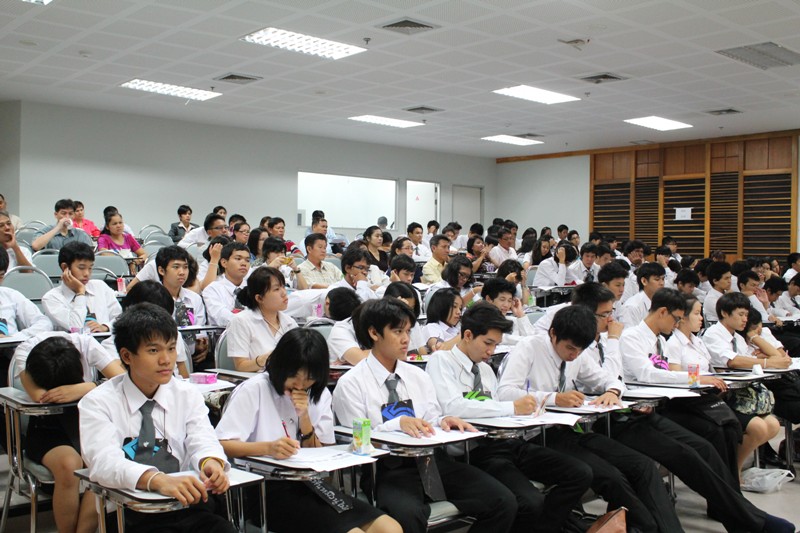 โครงการปฐมนิเทศนิสิตใหม่และพบผู้ปกครอง ประจำปีการศึกษา 2555