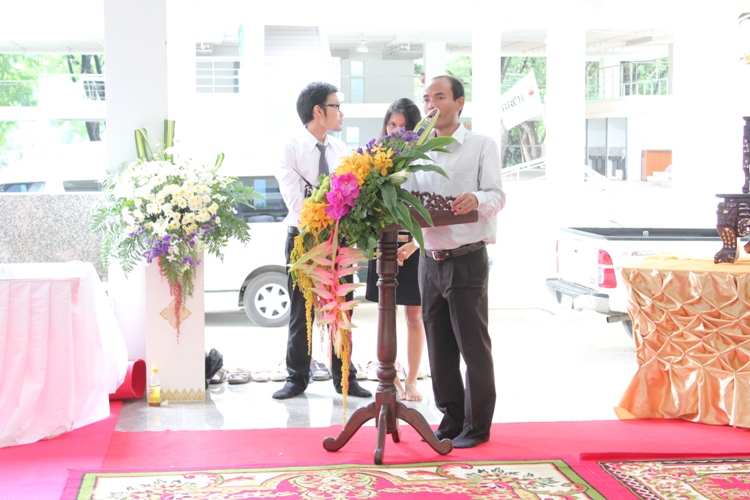 โครงการไหว้ครูและครอบครู ประจำปีการศึกษา 2555