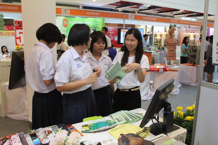 เข้าร่วมจัดนิทรรศการโครงการ NU Open House: Innovative Knowledge 