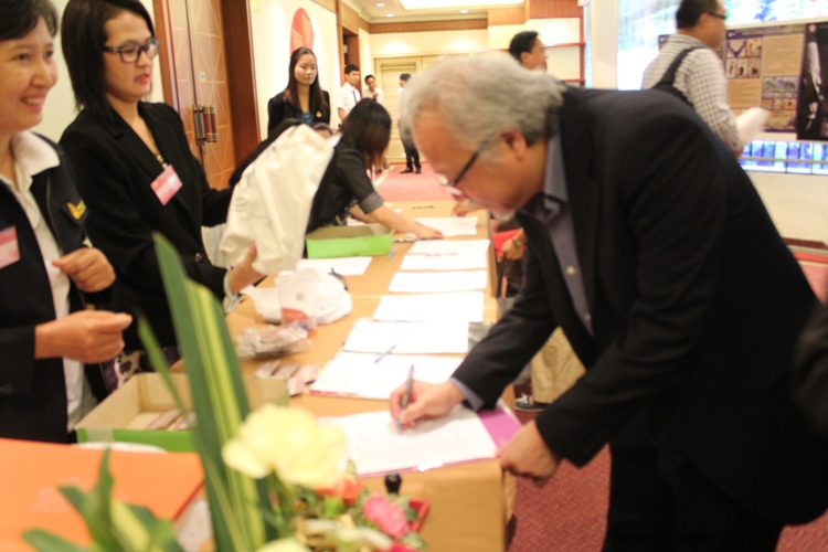ร่วมประชุมวิชาการระดับชาติ " เรื่อง ศิลปกรรม วัฒนธรรมและการออกแบบ ครั้งที่ 1"