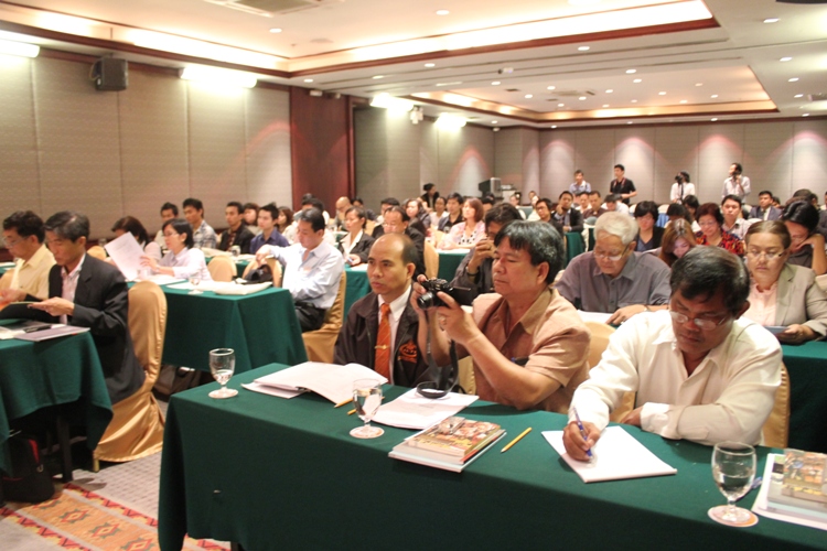 ร่วมประชุมวิชาการระดับชาติ " เรื่อง ศิลปกรรม วัฒนธรรมและการออกแบบ ครั้งที่ 1"