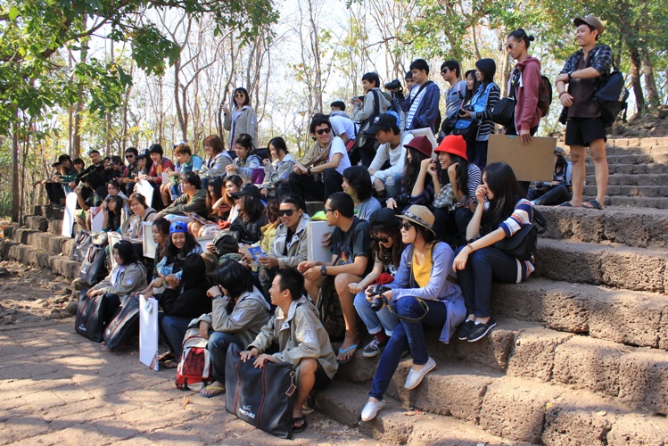 โครงการทัศนศึกษา และฝึกปฏิบัติงานนอกสถานที่ ณ ปราสาทหินถิ่นอีสานใต้