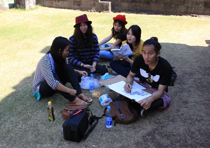โครงการทัศนศึกษา และฝึกปฏิบัติงานนอกสถานที่ ณ ปราสาทหินถิ่นอีสานใต้