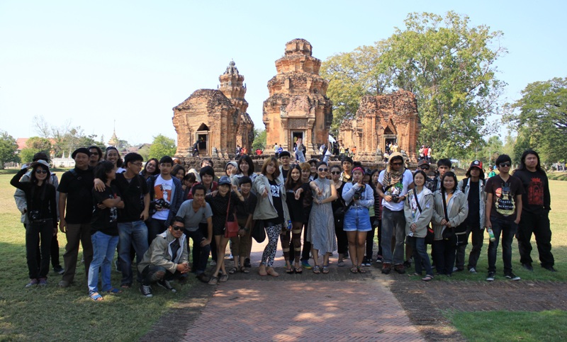 โครงการทัศนศึกษา และฝึกปฏิบัติงานนอกสถานที่ ณ ปราสาทหินถิ่นอีสานใต้