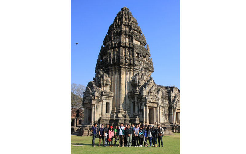 โครงการทัศนศึกษา และฝึกปฏิบัติงานนอกสถานที่ ณ ปราสาทหินถิ่นอีสานใต้