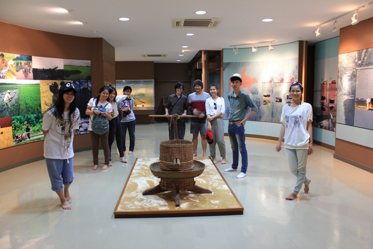โครงการทัศนศึกษาศิลปสถาปัตยกรรมเขมร 