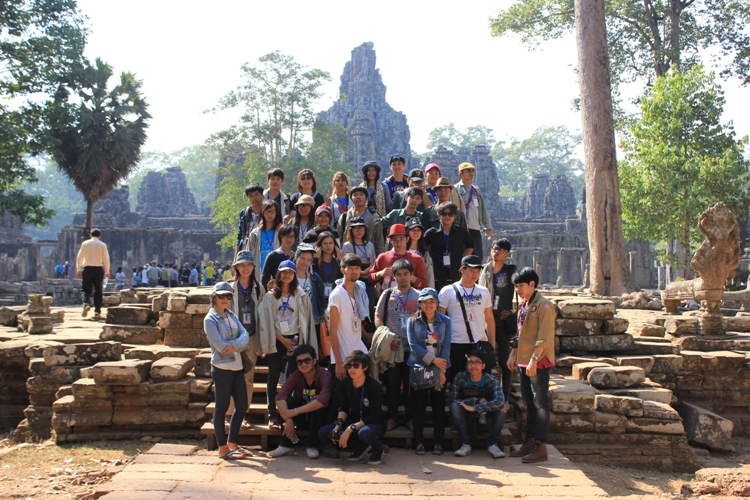 โครงการทัศนศึกษาศิลปสถาปัตยกรรมเขมร 