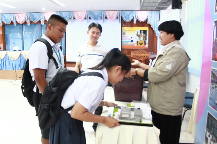  มน.แนะแนวสัญจร ณ โรงเรียนเครือข่าย (ระยะที่ 2) โรงเรียนอุตรดิตถ์ โรงเรียนอุตรดิตถ์ดรุณีและโรงเรียนเตรียมอุดมศึกษาน้อมเกล้าอุตรดิตถ์ จังหวัดอุตรดิตถ์