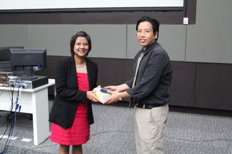 โครงการจัดการและพัฒนาองค์ความรู้บุคลากรสำนักงานเลขานุการคณะฯ