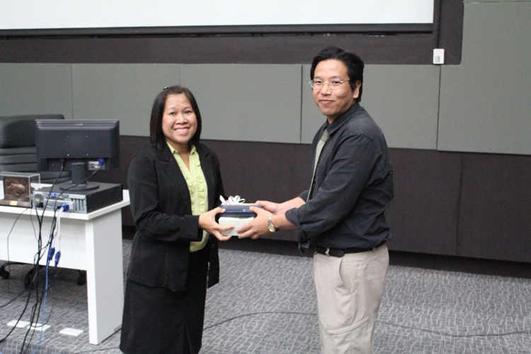 โครงการจัดการและพัฒนาองค์ความรู้บุคลากรสำนักงานเลขานุการคณะฯ