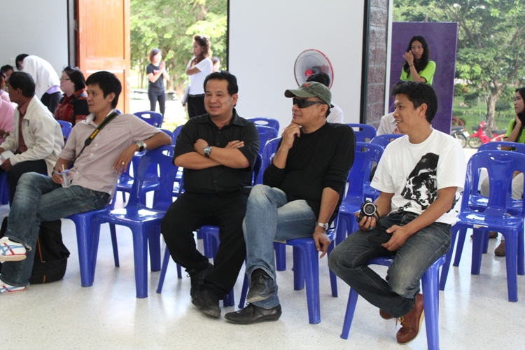 พิธีเปิดนิทรรศการ แลกเปลี่ยนศิลปกรรมไทย-เวียด